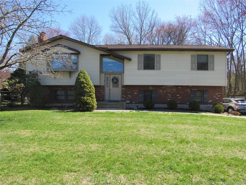 Photo of 5 Hillside Road, Slate Hill, NY 10973 (MLS # 984486)