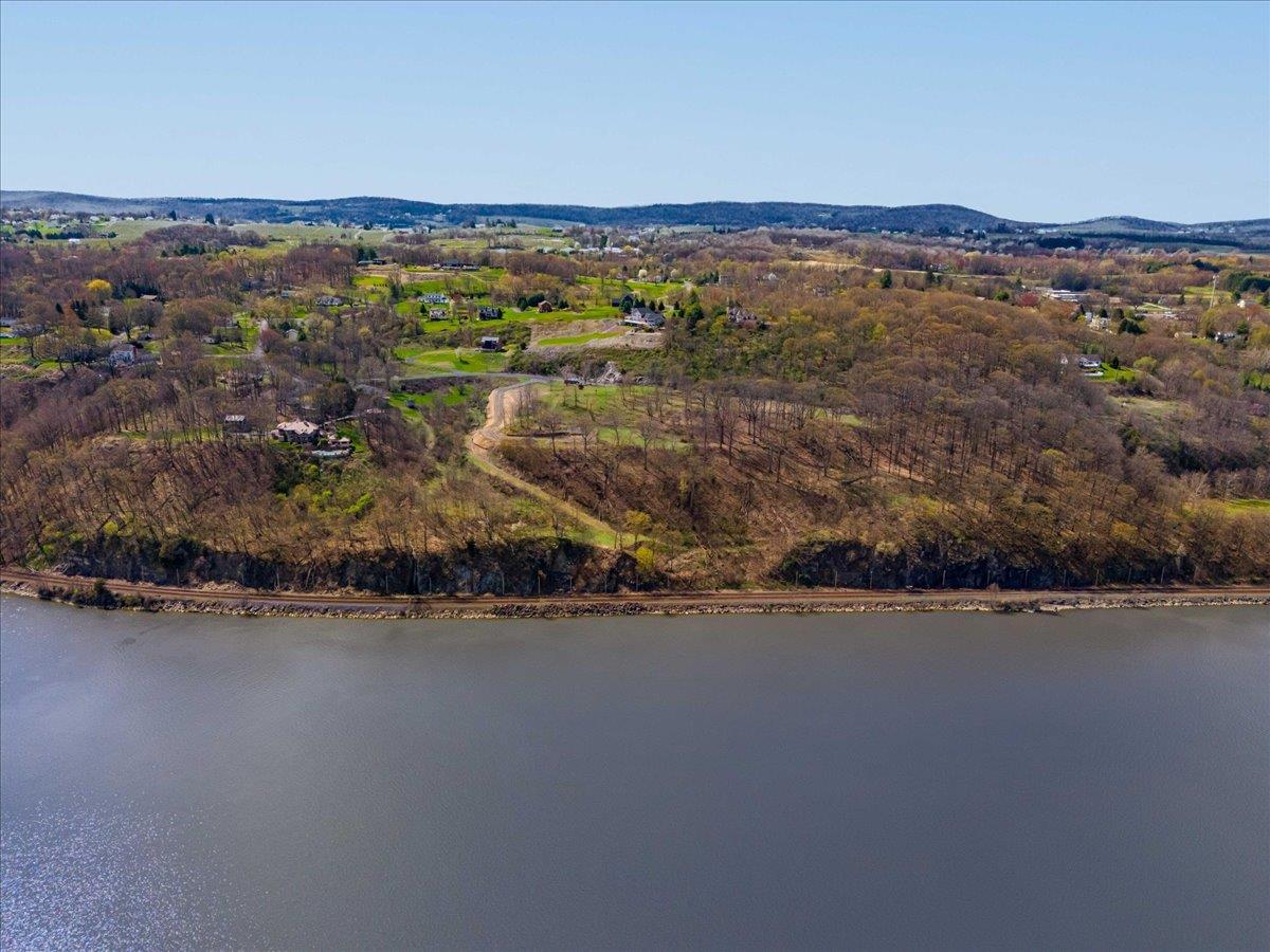 8 River Vista Drive, Marlboro, New York image 29