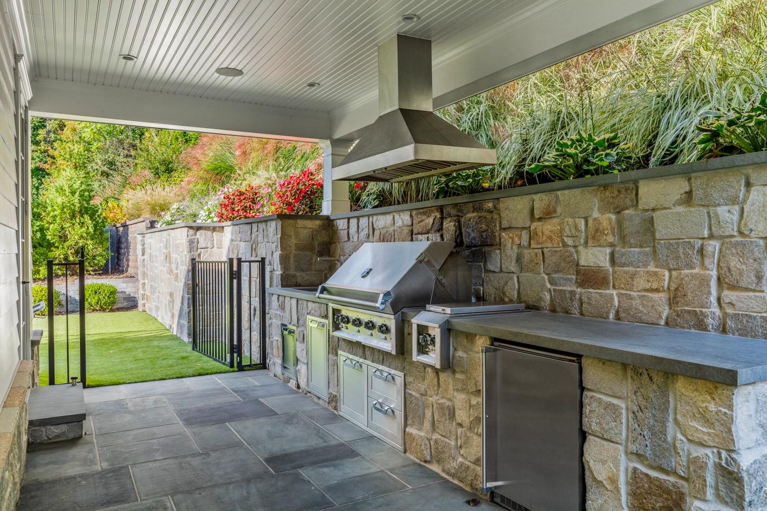 112 Plymouth Court, Manhasset, New York image 33