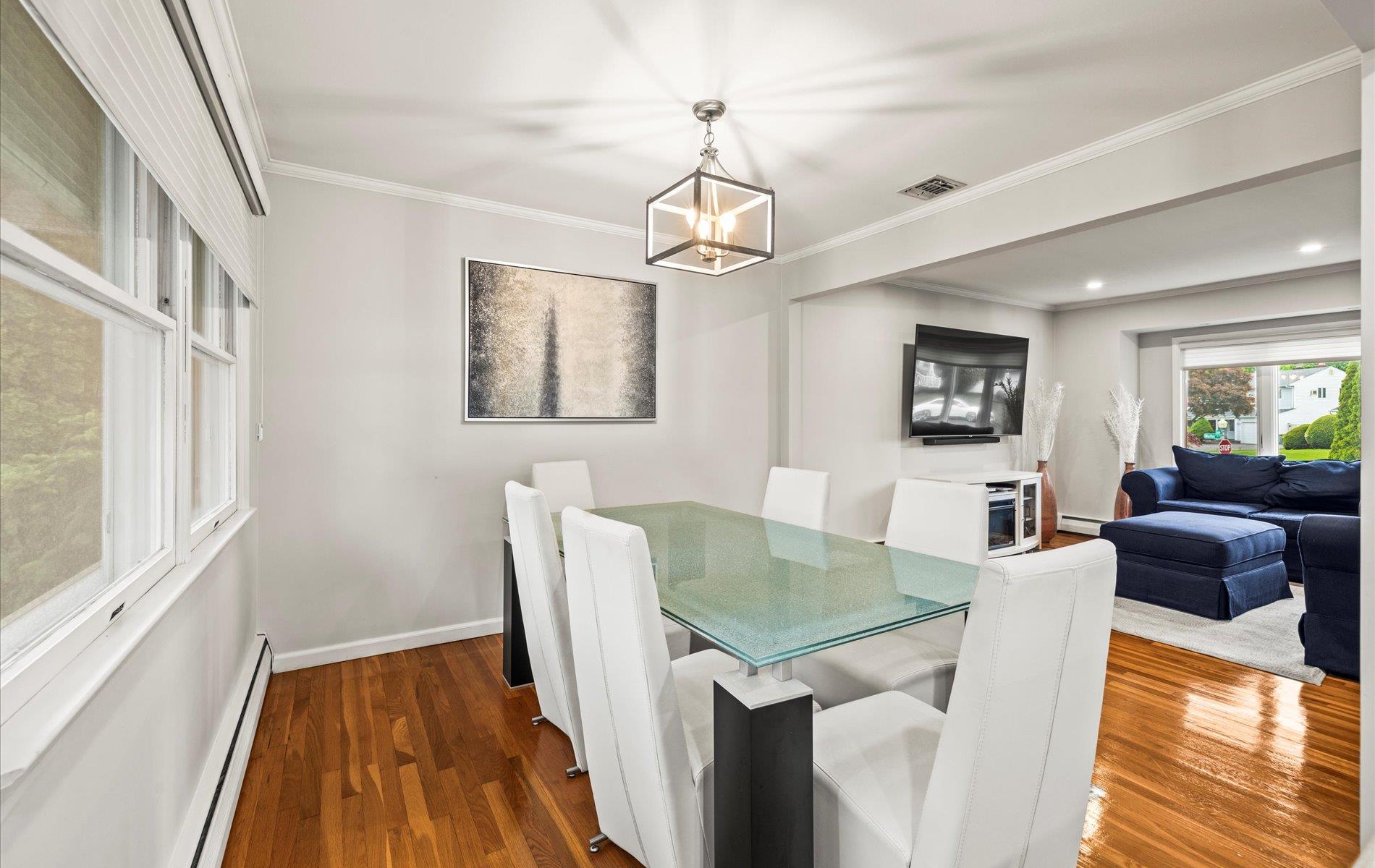 19 Walter Court, Commack, New York image 15