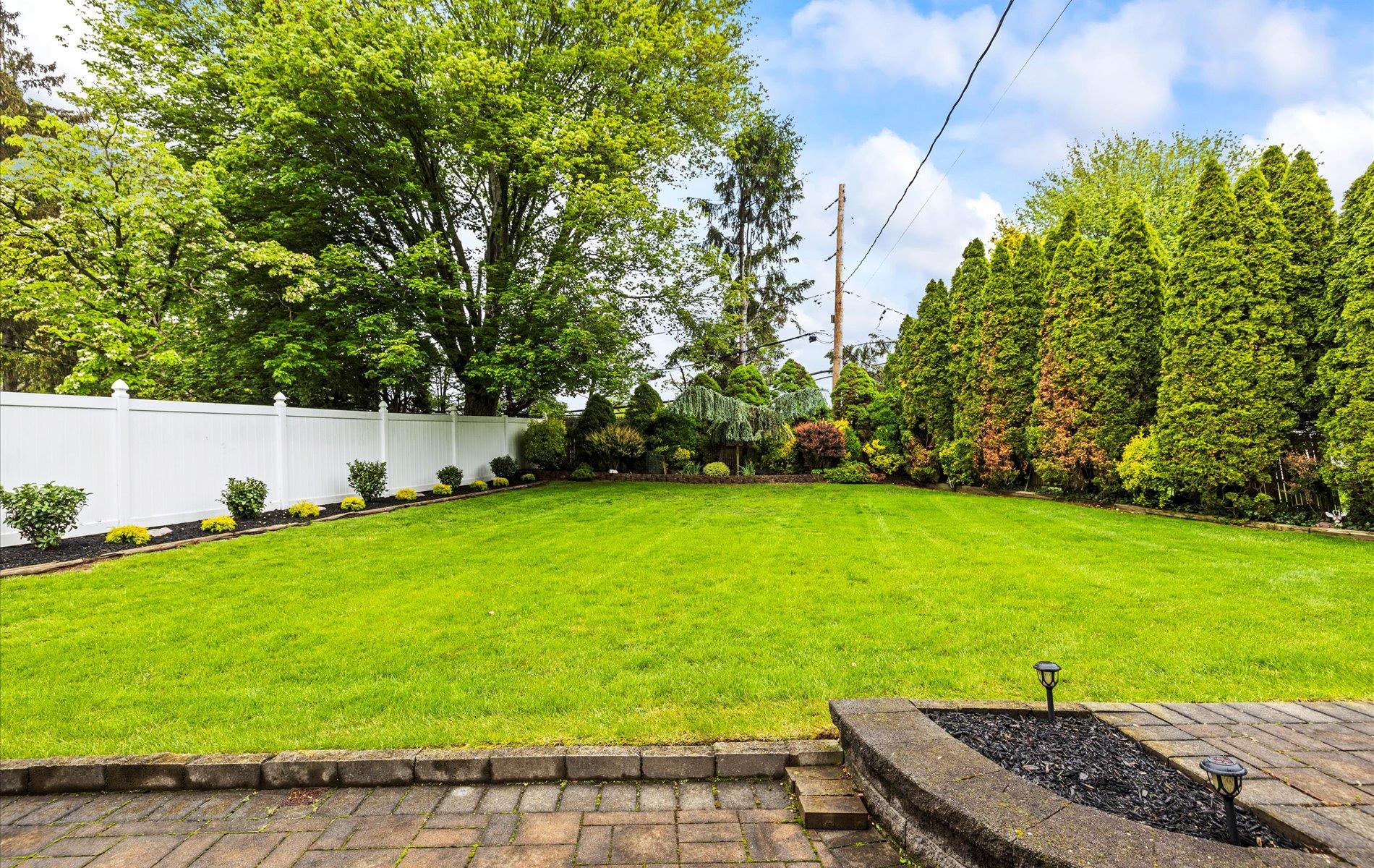 19 Walter Court, Commack, New York image 29