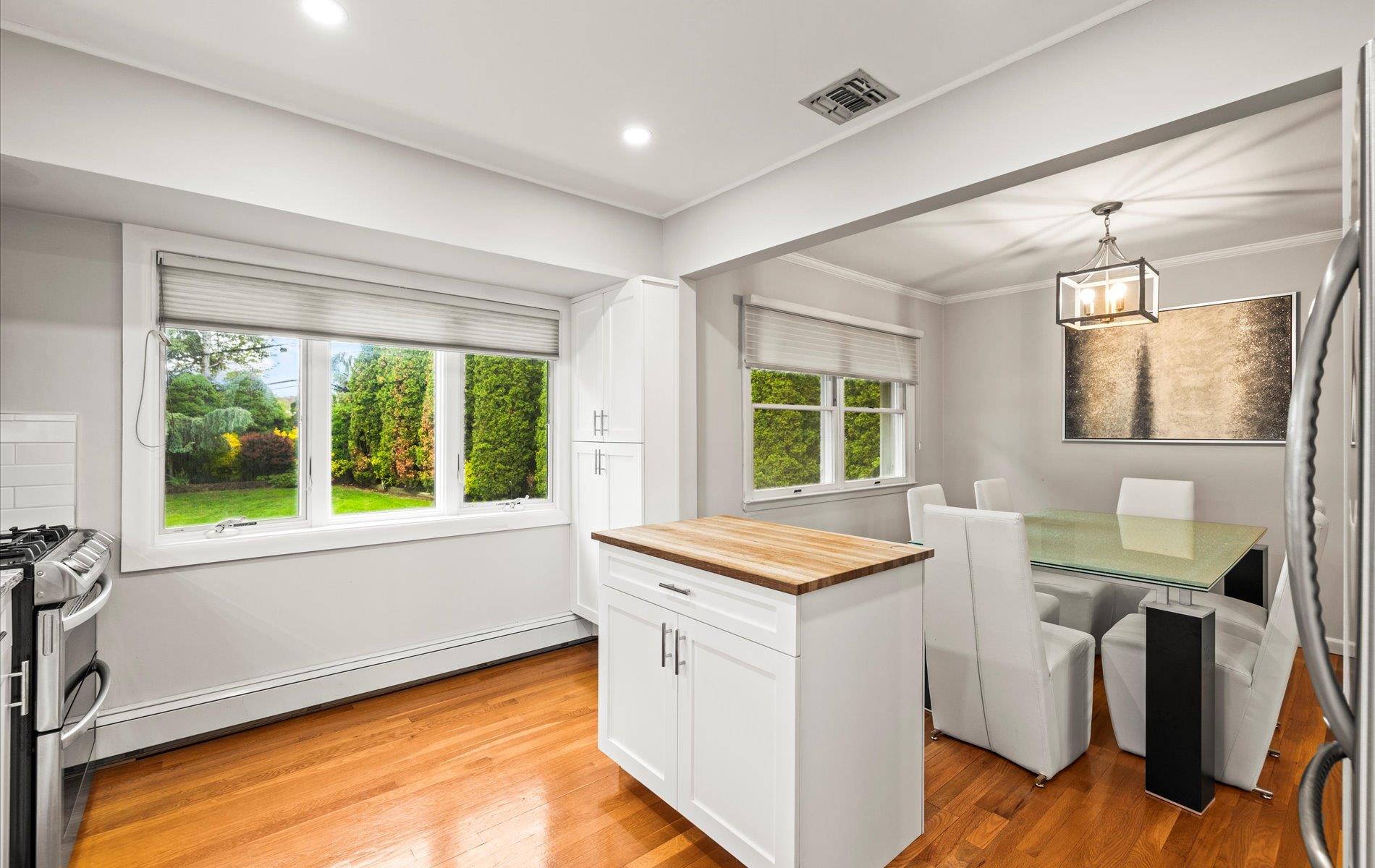 19 Walter Court, Commack, New York image 13