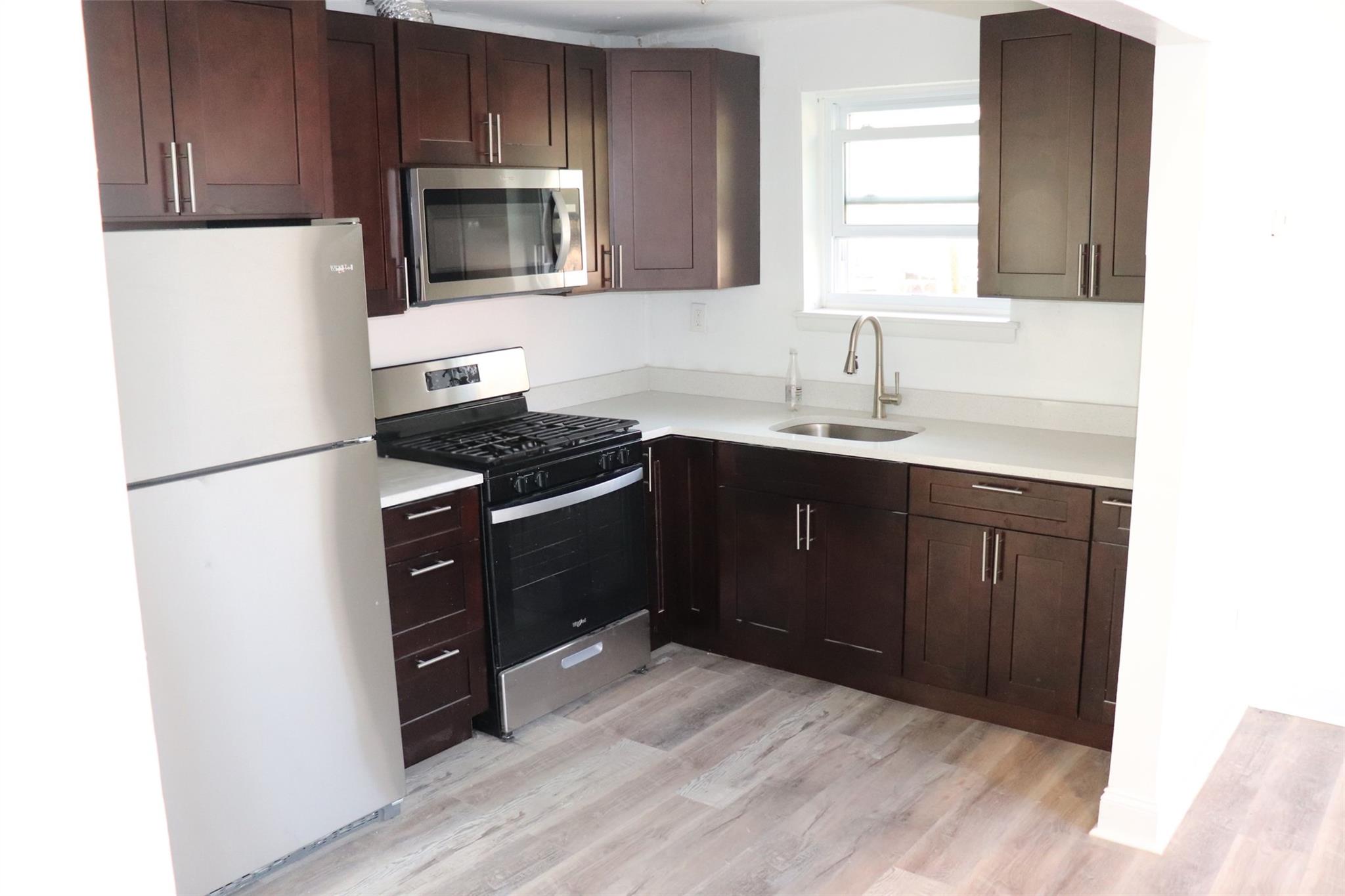 Rental Property at Huntington Avenue 2, Bronx, New York - Bedrooms: 3 
Bathrooms: 1  - $3,600 MO.