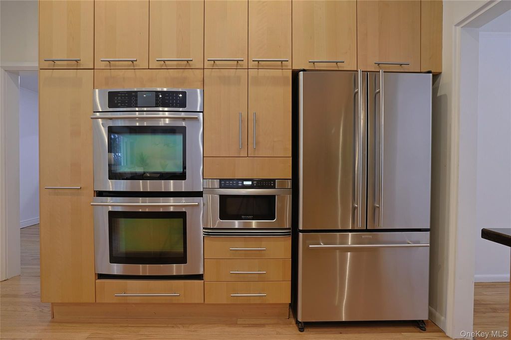 Photo of 97 Winding Brook Road, New Rochelle, NY 10804 (MLS # 956721)