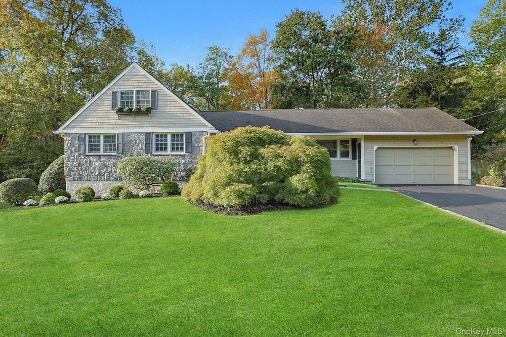 Photo of 97 Winding Brook Road, New Rochelle, NY 10804 (MLS # 956721)