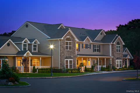 Apartment For Rent - 100 Fairfield Lane #26<br/> Suffolk County, Mastic Beach, NY 11951