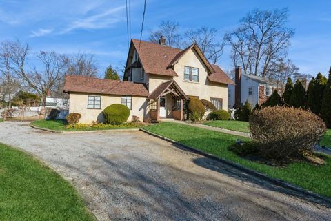 Photo of 254 Lena Avenue, Freeport, NY 11520 (MLS # 813343) Photo of 254 Lena Avenue, Freeport, NY 11520 (MLS # 813343)