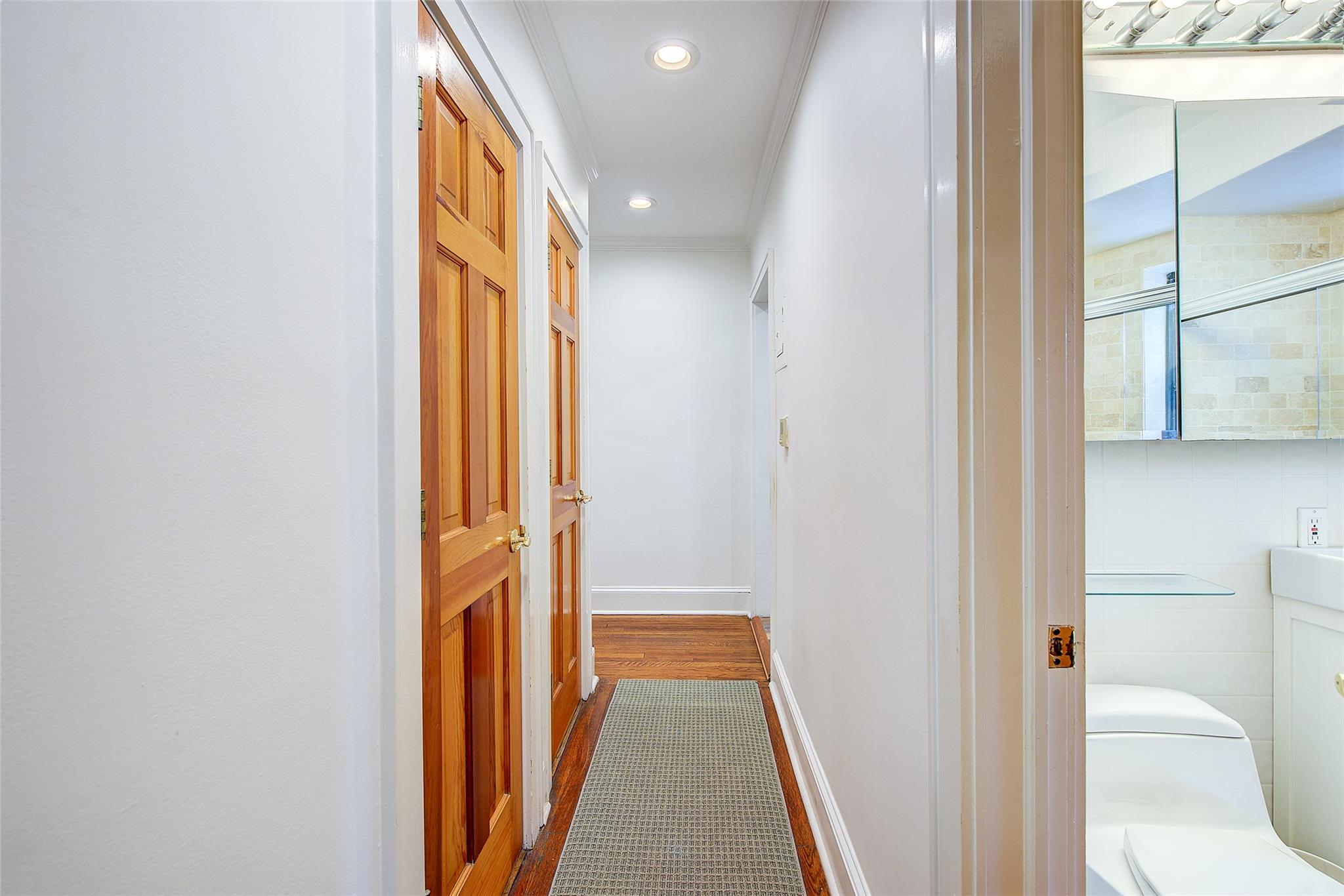 2 Town House Place #2H, Great Neck, New York image 35