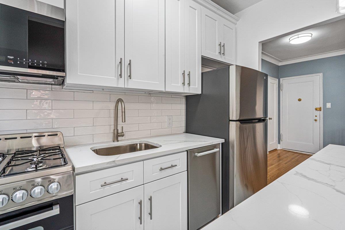 77-14 113 Street #6F, Forest Hills, New York image 13