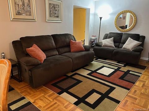 450 Pelham Road 1B New Rochelle NY 10805