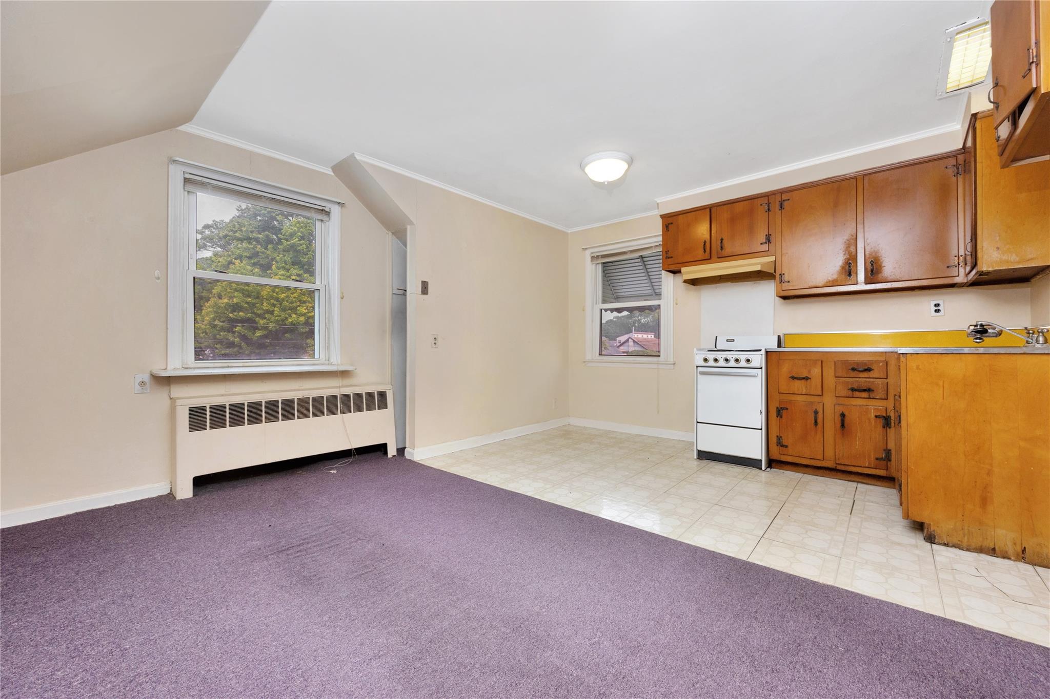 284 W Gates Avenue, Lindenhurst, New York image 17