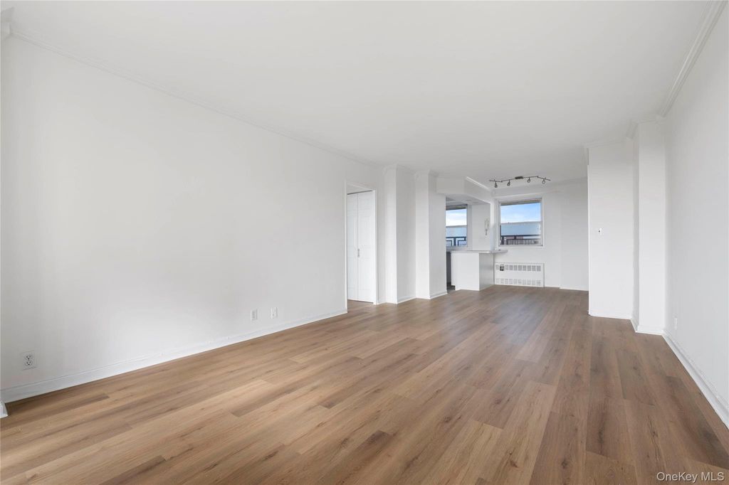 Photo of 5900 Arlington Avenue #6S, Bronx, NY 10471 (MLS # 943567)