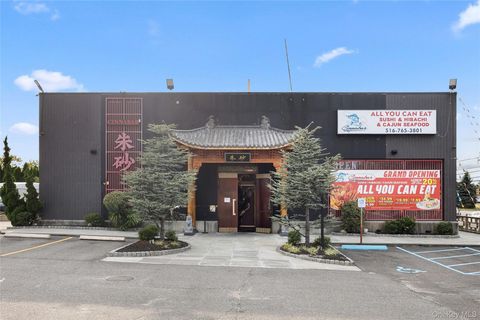 45 Carmans Road Massapequa NY 11758