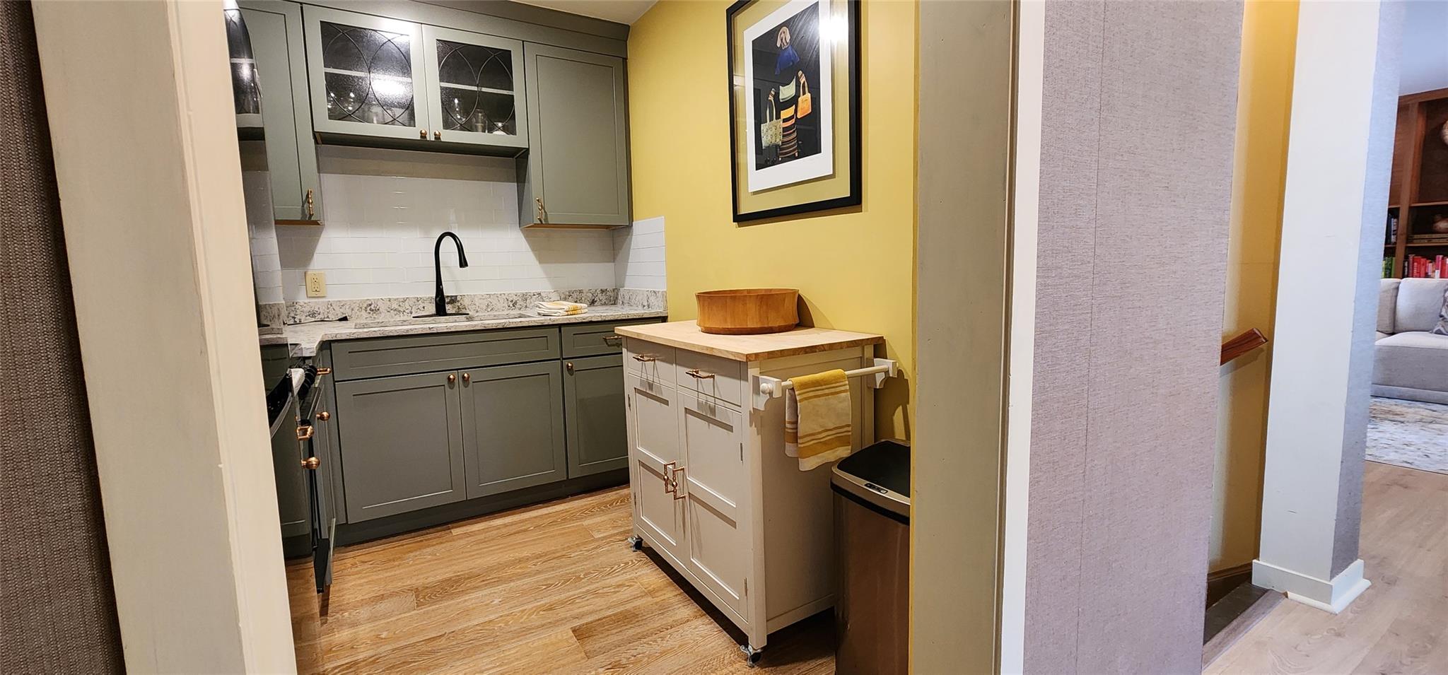 Saugerties, New York 12477, United States, 1 Bedroom Bedrooms, ,1 BathroomBathrooms,Residential,Active,1800