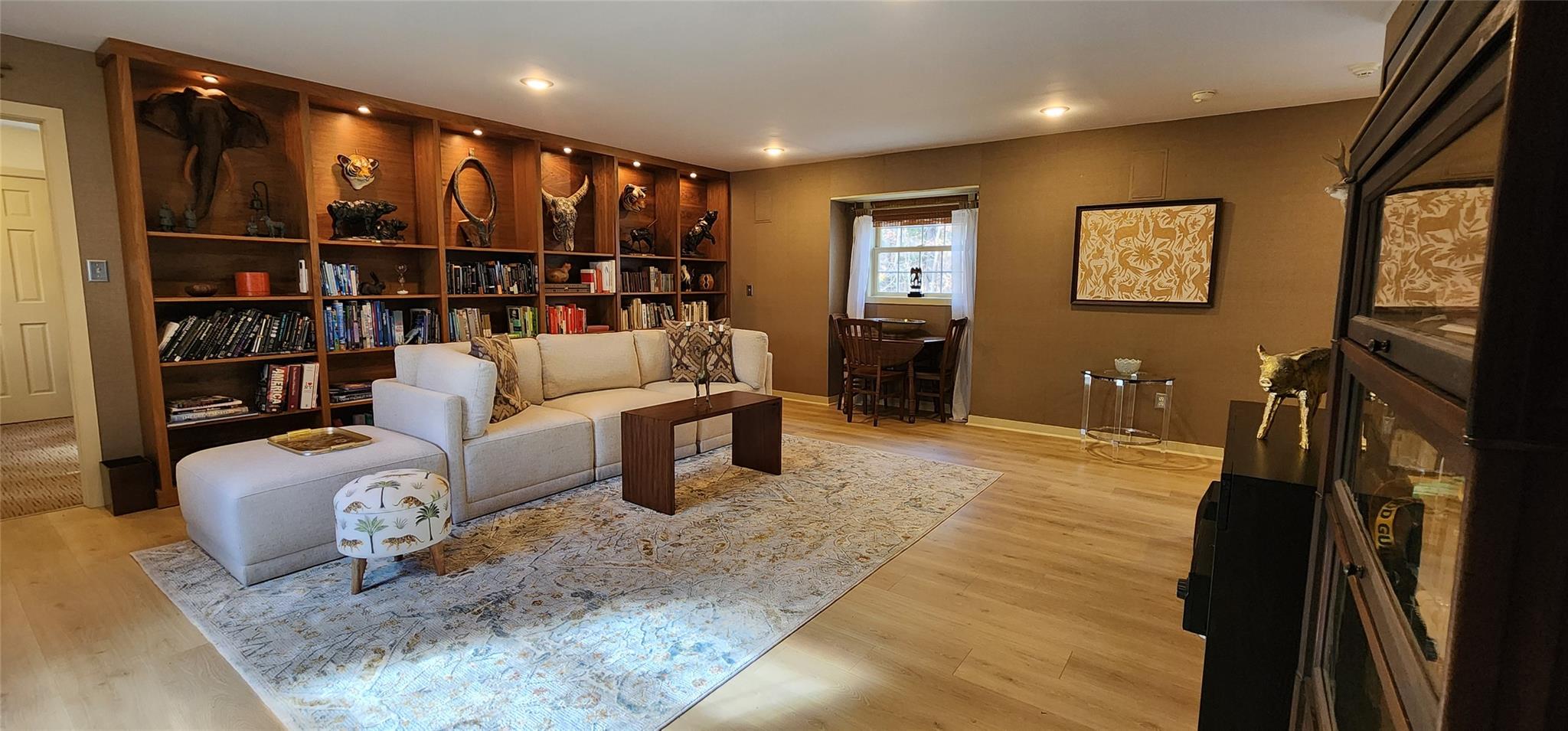 Saugerties, New York 12477, United States, 1 Bedroom Bedrooms, ,1 BathroomBathrooms,Residential,Active,1800