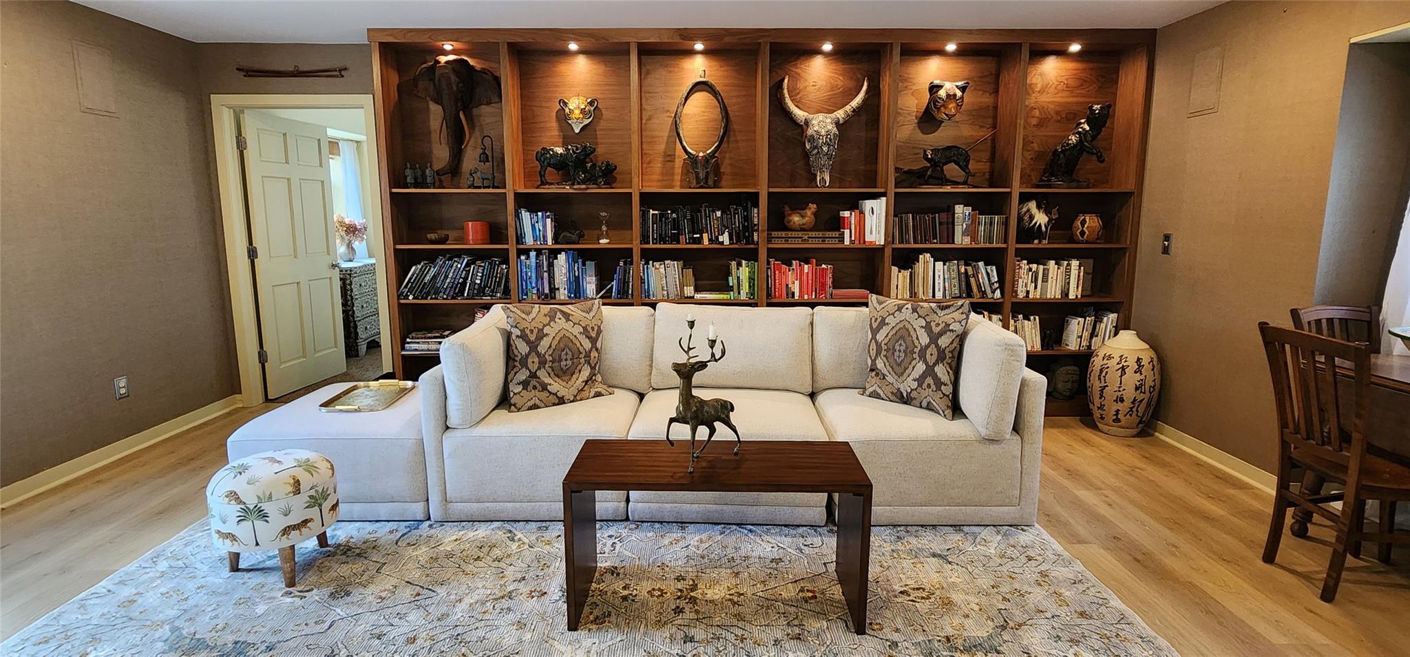 Saugerties, New York 12477, United States, 1 Bedroom Bedrooms, ,1 BathroomBathrooms,Residential,Active,1800