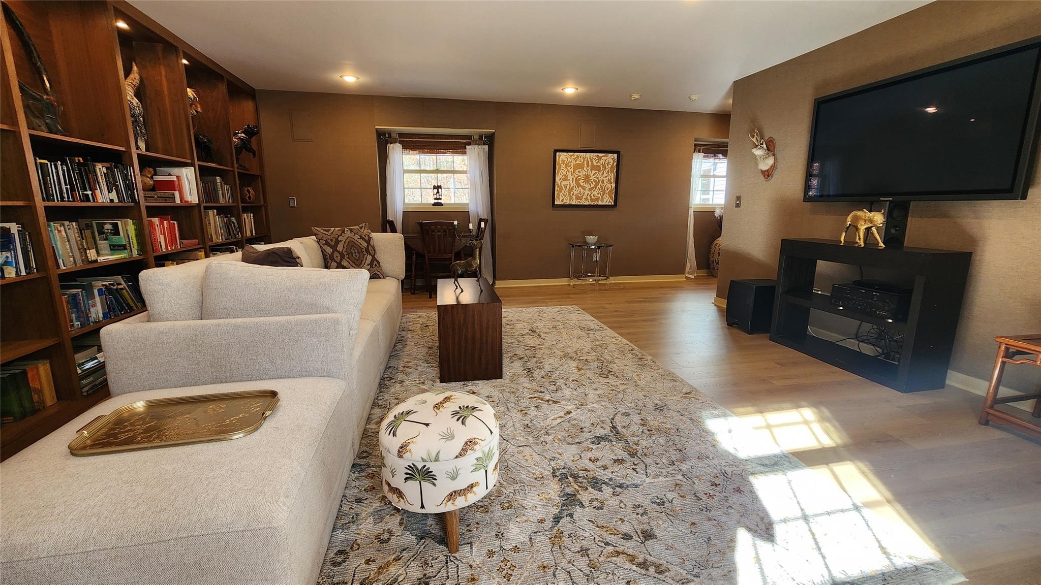 Saugerties, New York 12477, United States, 1 Bedroom Bedrooms, ,1 BathroomBathrooms,Residential,Active,1800