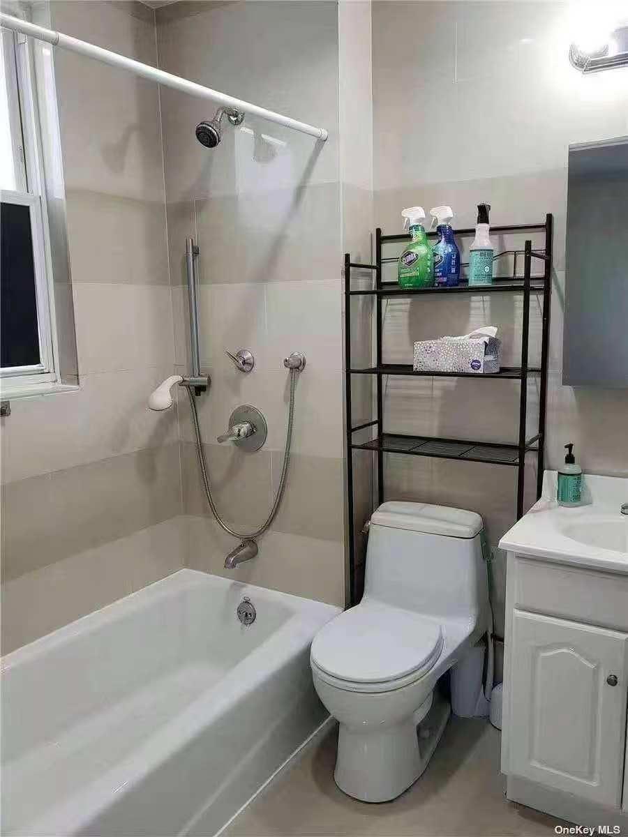 36-41 169 Street #3C, Flushing, New York image 7