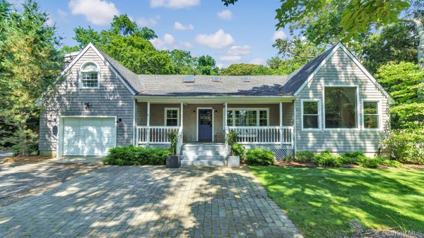 18 BAY VIEW RD, SOUTHAMPTON, NY 11968 - Image 94e594089031c2d0be8360dda5c06dcc/3763420122
