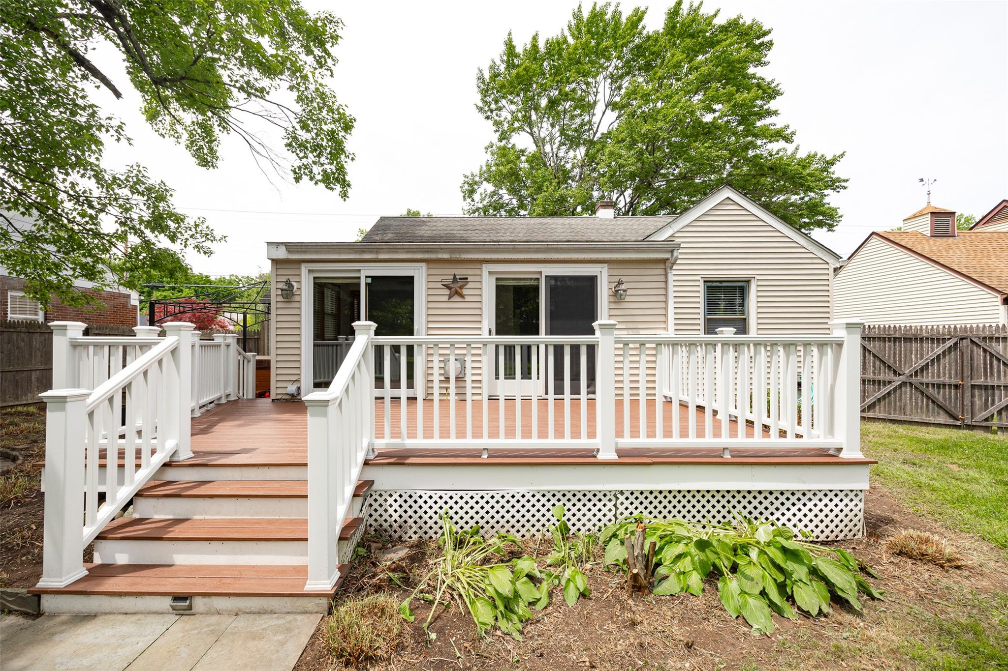 924 Violet Avenue, Hyde Park, New York image 23