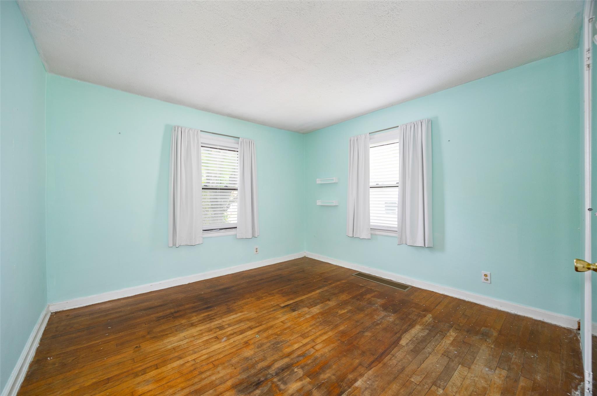 924 Violet Avenue, Hyde Park, New York image 19