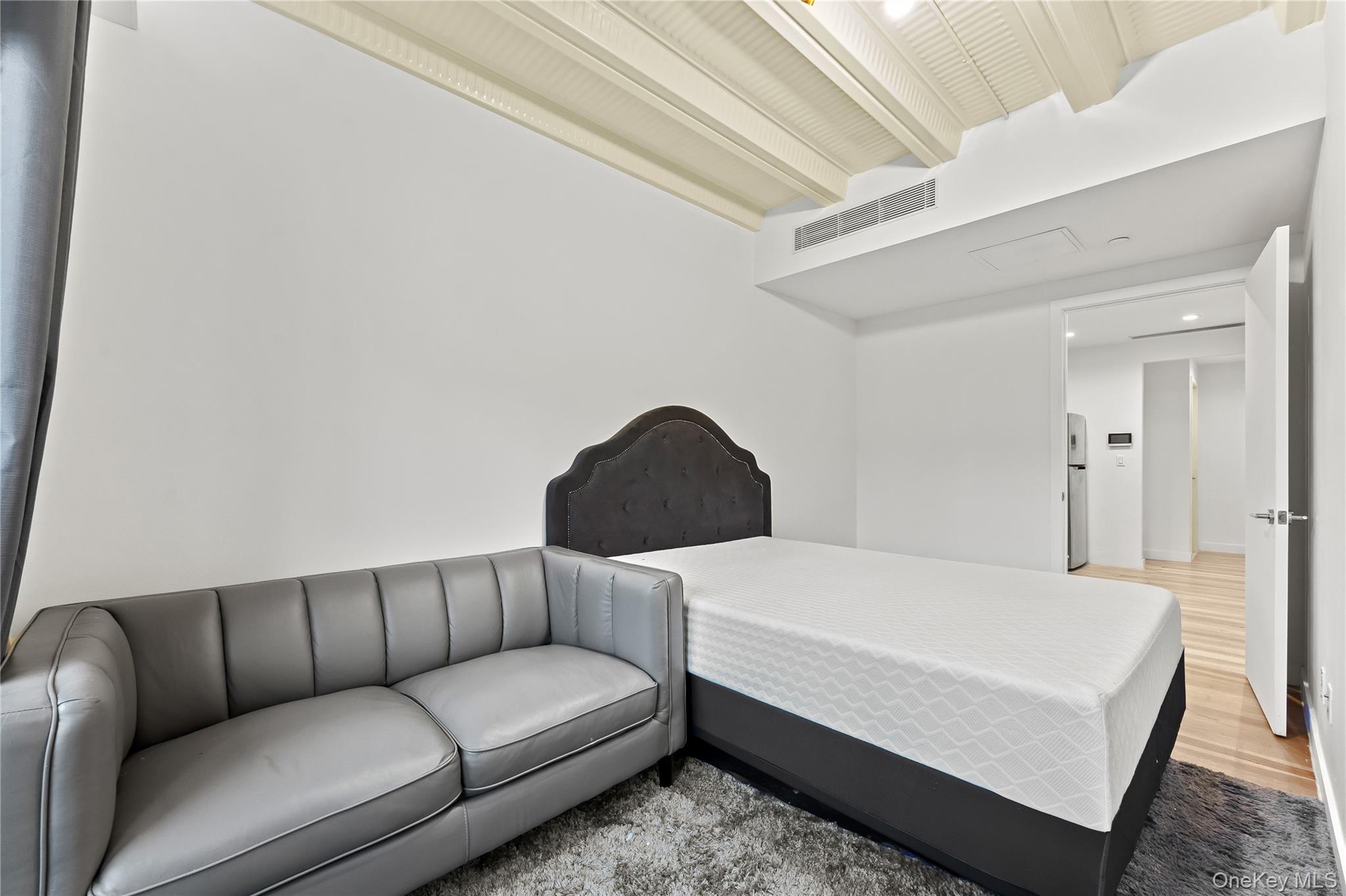 140-20 Cherry Ave 3B