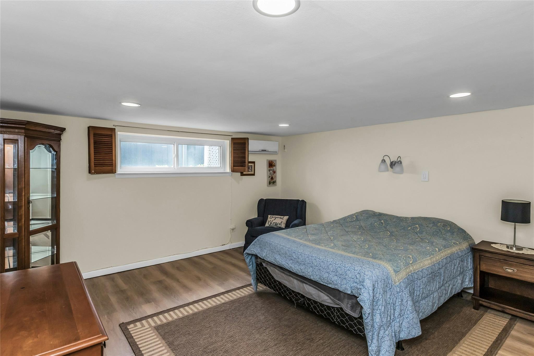 139 Roxton Road, Plainview, New York image 29