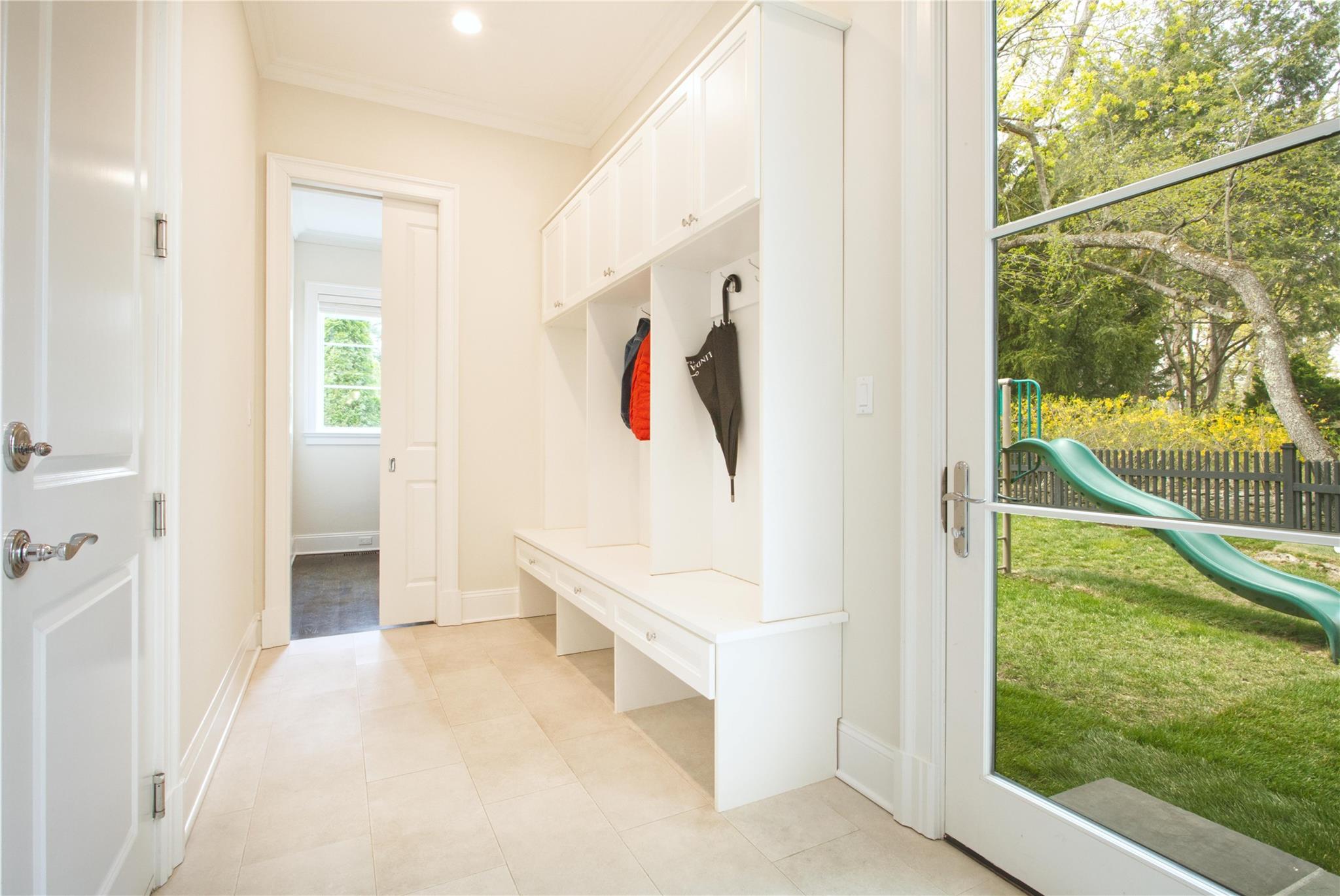 23 Glen Eagles Drive, Larchmont, New York image 10