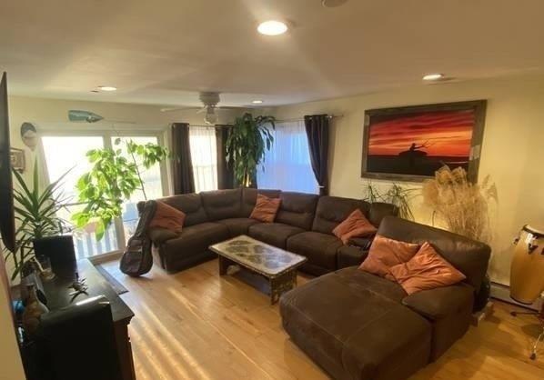 Long Beach, New York 11561, United States, 3 Bedrooms Bedrooms, ,2 BathroomsBathrooms,Residential,Active,93637