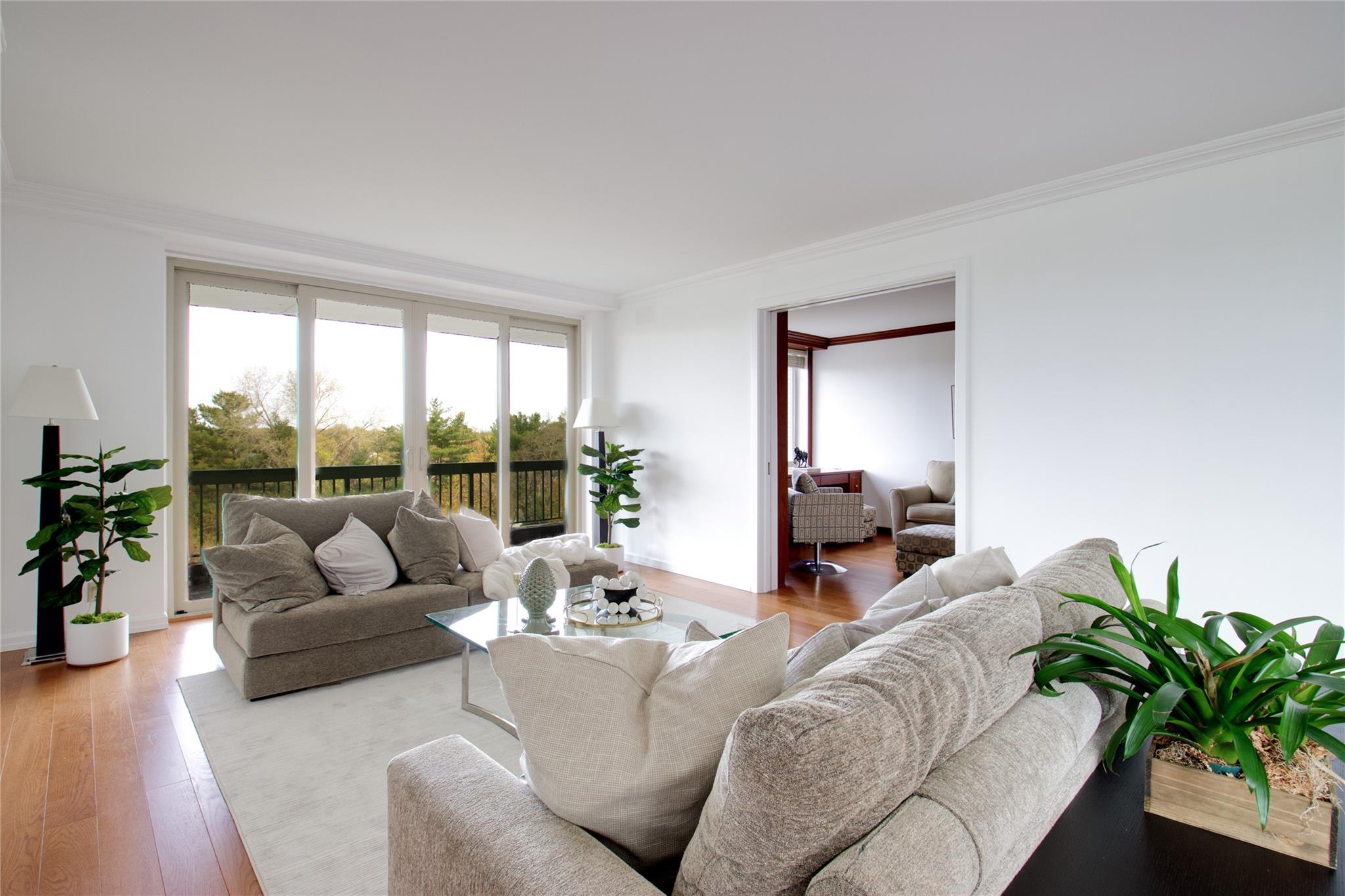 100 Hilton Avenue #710E, Garden City, New York image 6