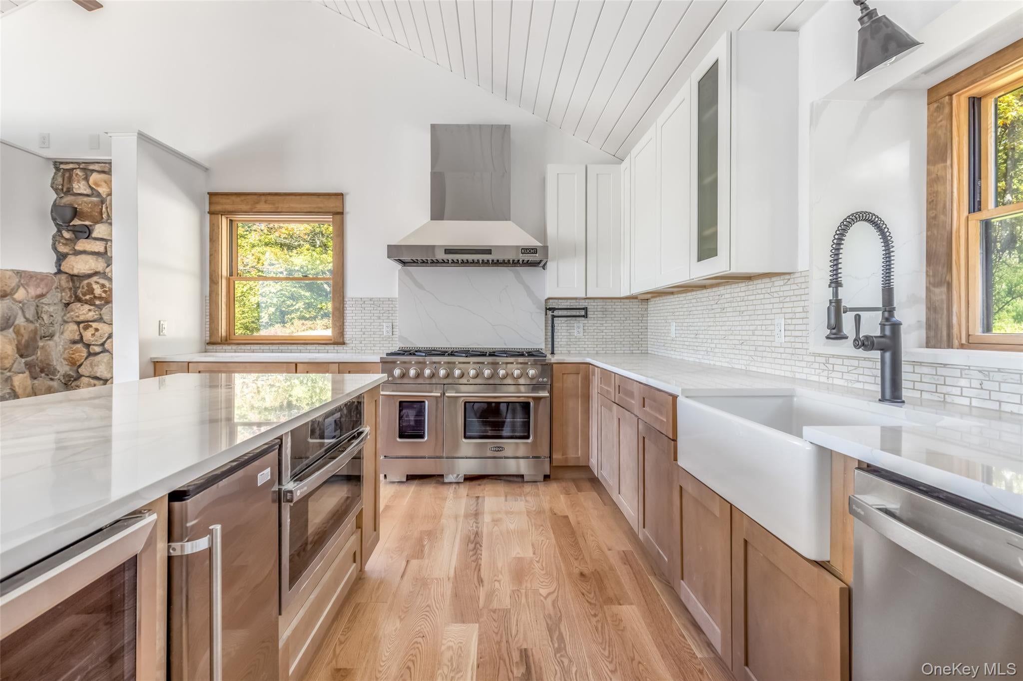 37 Mountainview Road