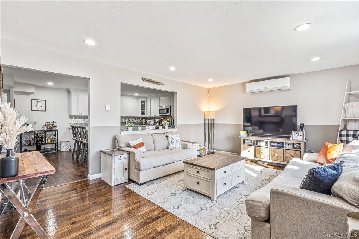 214 Woodycrest Drive