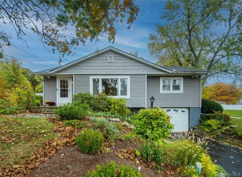 12 Provost Drive New Windsor NY 12553