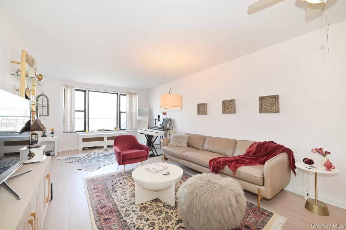 6 Birchwood Court 3A