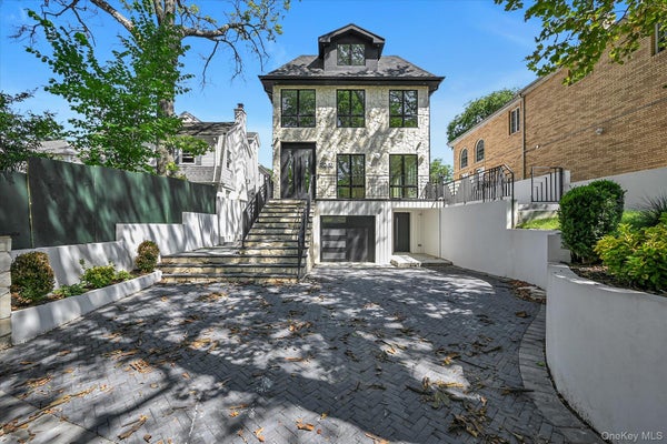 176-12 KILDARE RD, JAMAICA, NY 11432 - Image 951bfcdd446ec91ca979d7fbad8b95df/3751569257