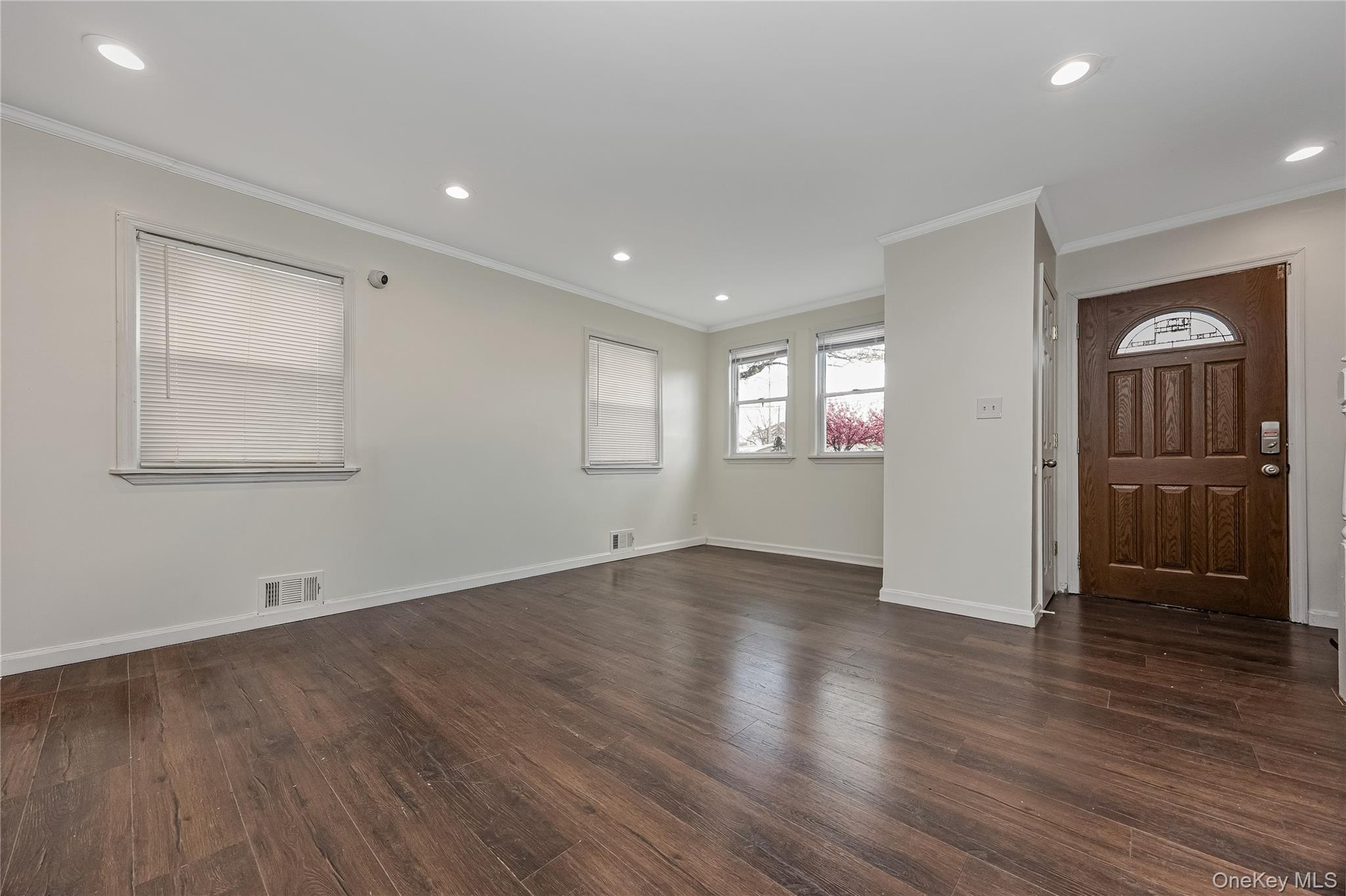 14670 Farmers Boulevard