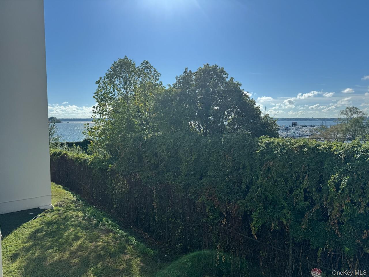 170 Schofield Street 2F