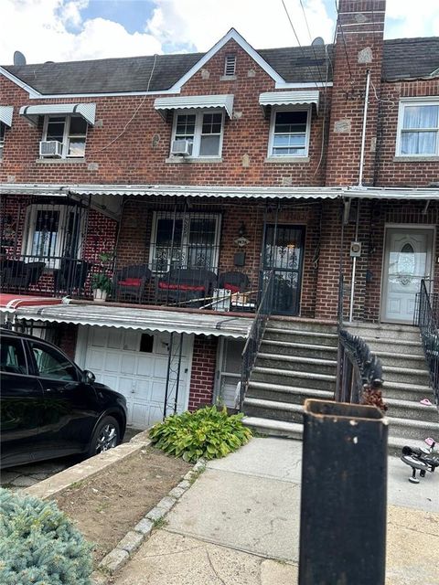 Homes For Sale - 1476 Arnow Avenue<br/> Bronx, NY 10469