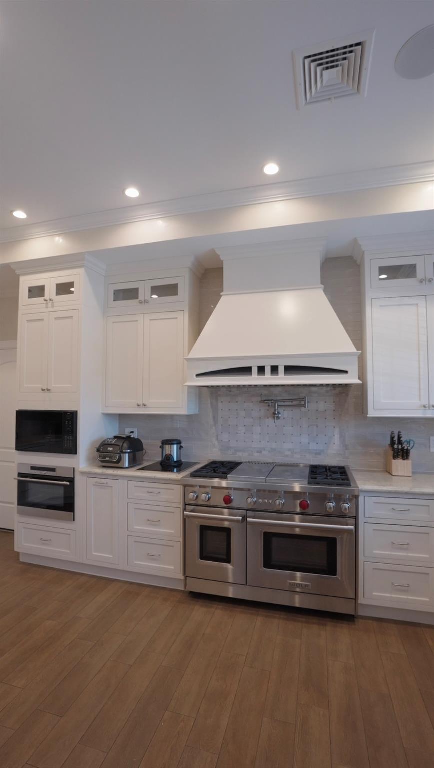 261 Channon Road, Hewlett Harbor, New York image 5