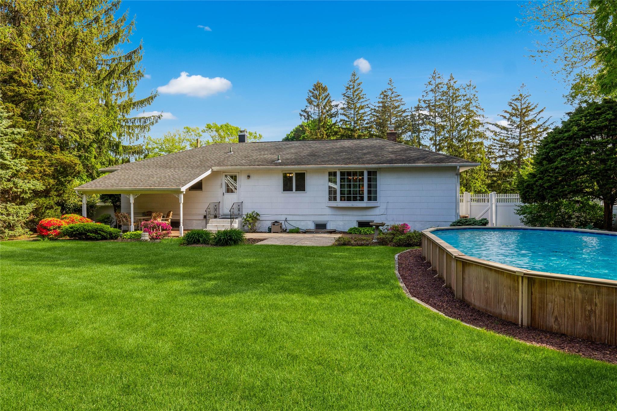 30 Barbara Avenue, Port Jefferson Station, New York image 5