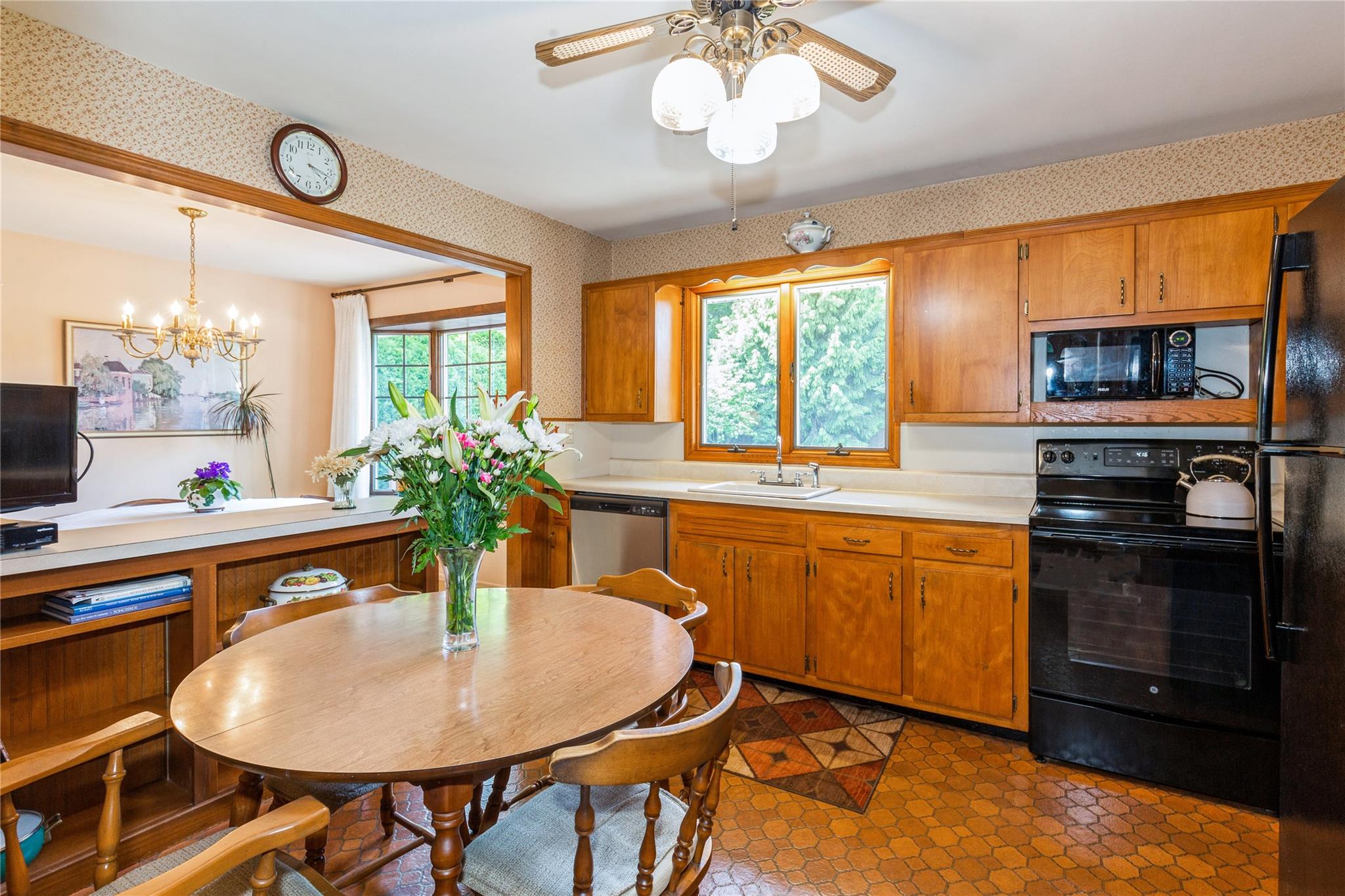 30 Barbara Avenue, Port Jefferson Station, New York image 18