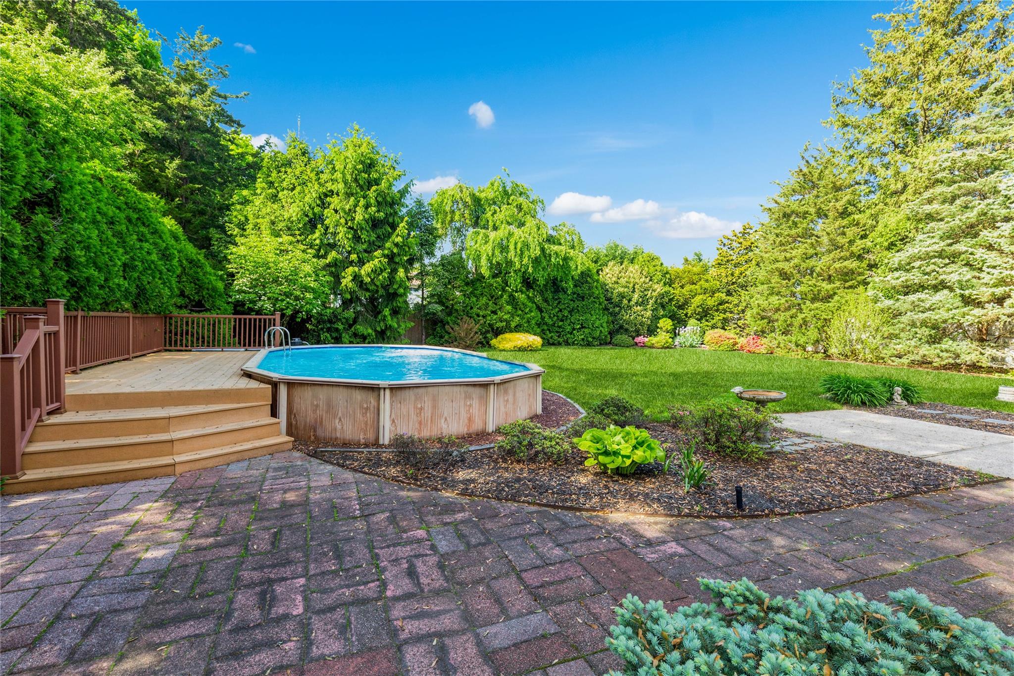 30 Barbara Avenue, Port Jefferson Station, New York image 34