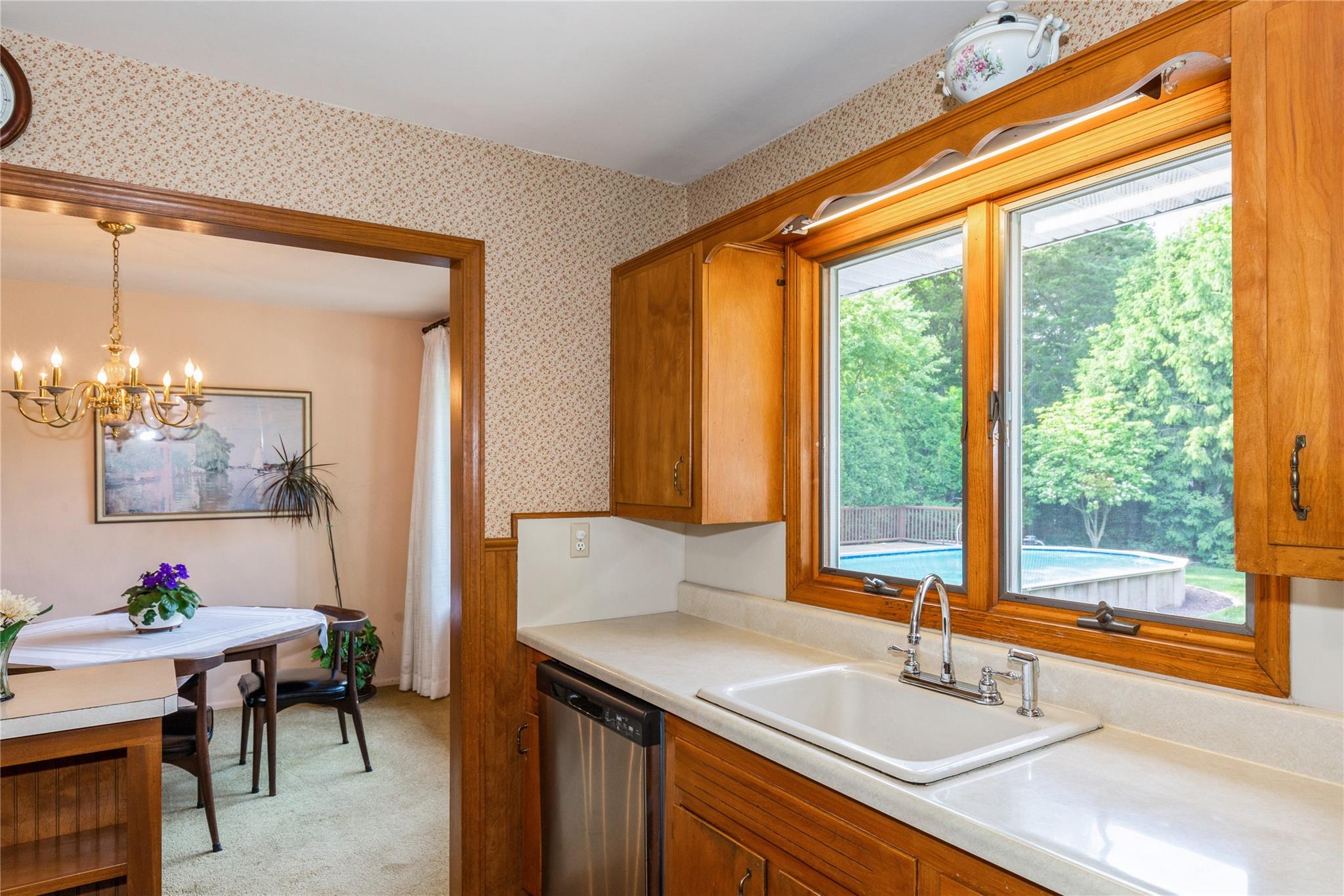 30 Barbara Avenue, Port Jefferson Station, New York image 19
