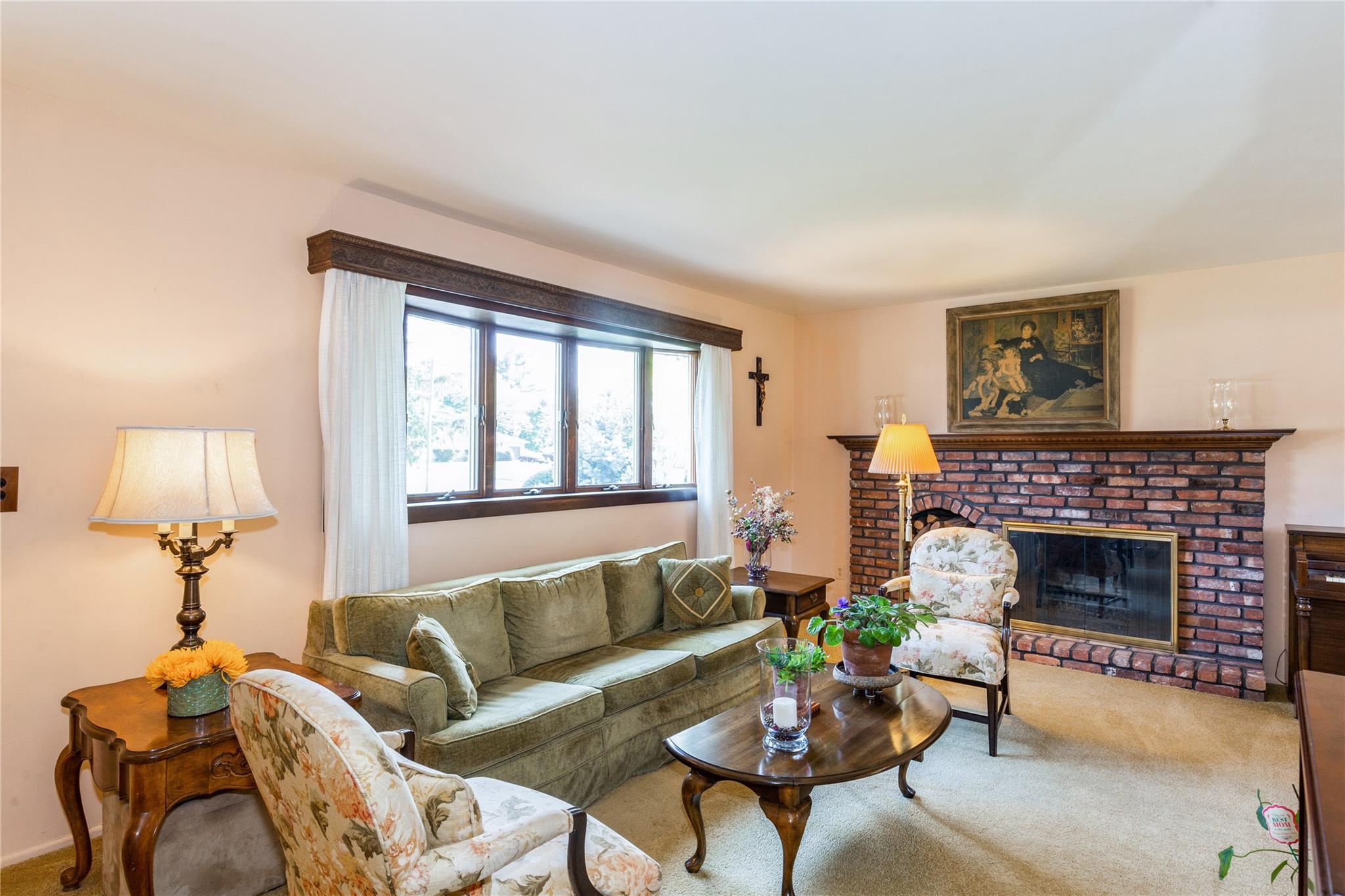 30 Barbara Avenue, Port Jefferson Station, New York image 12