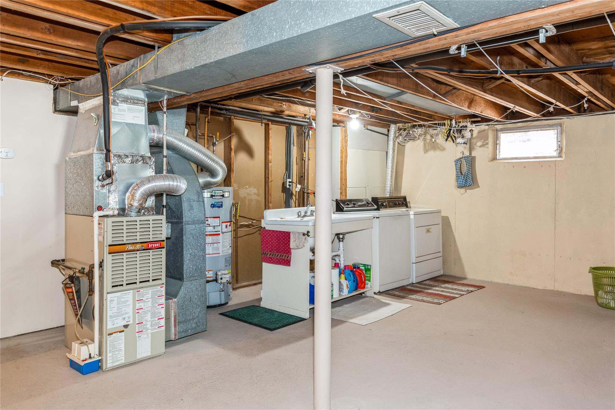 30 Barbara Avenue, Port Jefferson Station, New York image 31