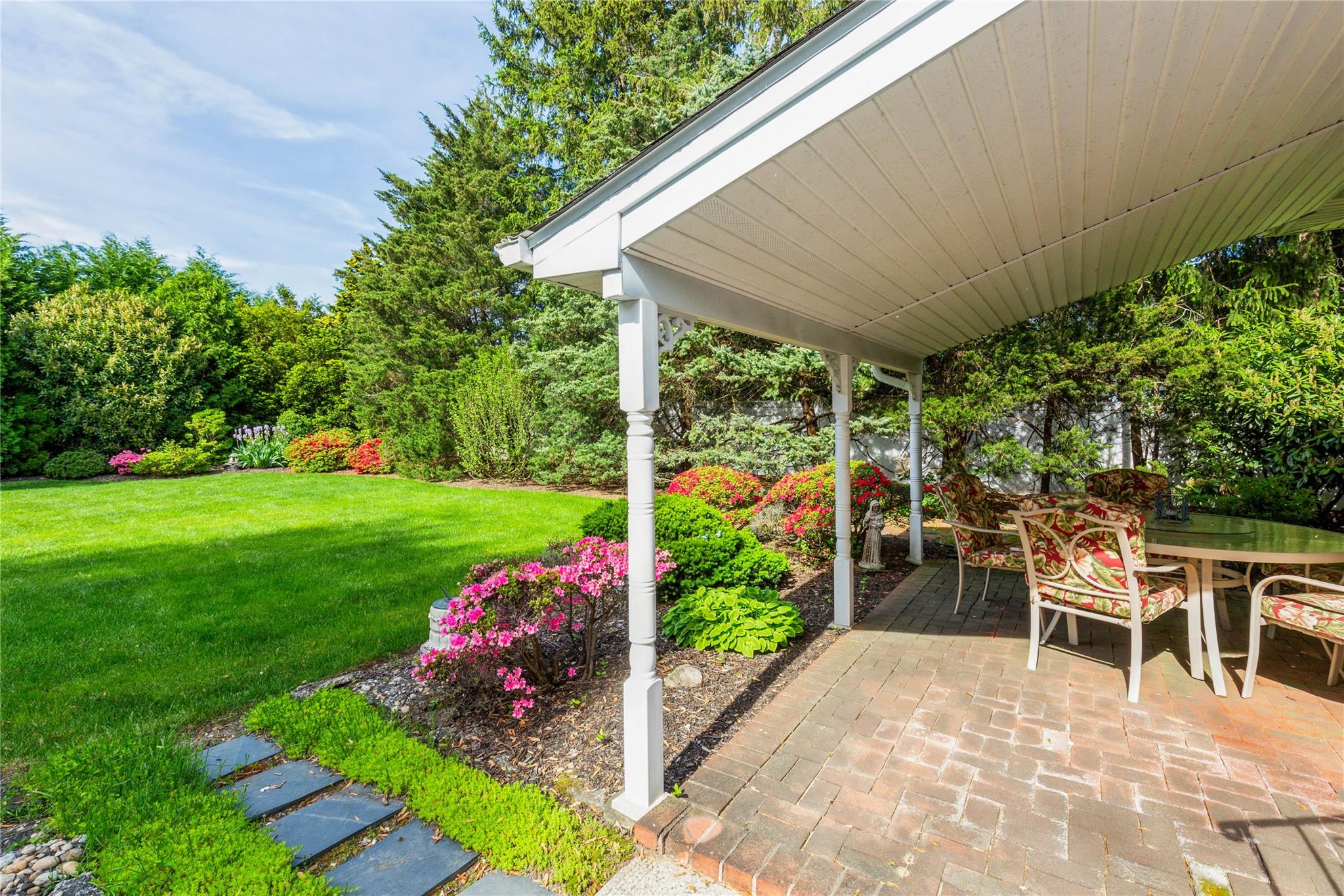 30 Barbara Avenue, Port Jefferson Station, New York image 33