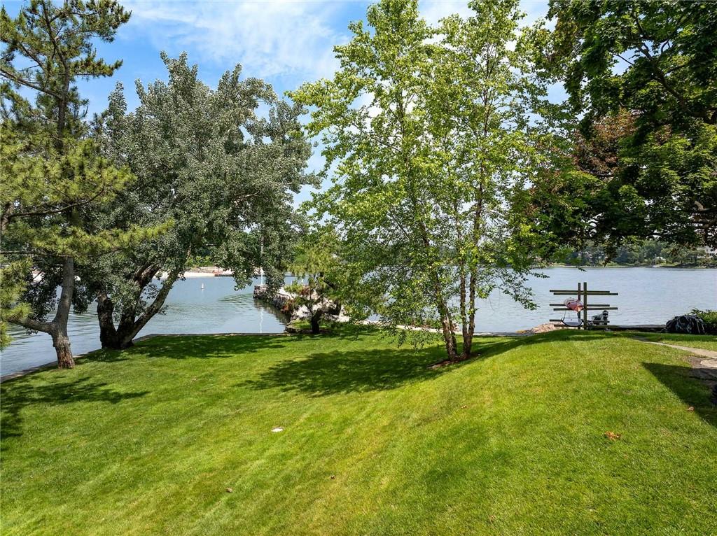 Rich, Greenwich, Connecticut image 22