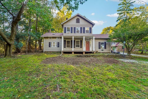 Photo of 597 W Nyack Road, West Nyack, NY 10994 (MLS # 1059990)