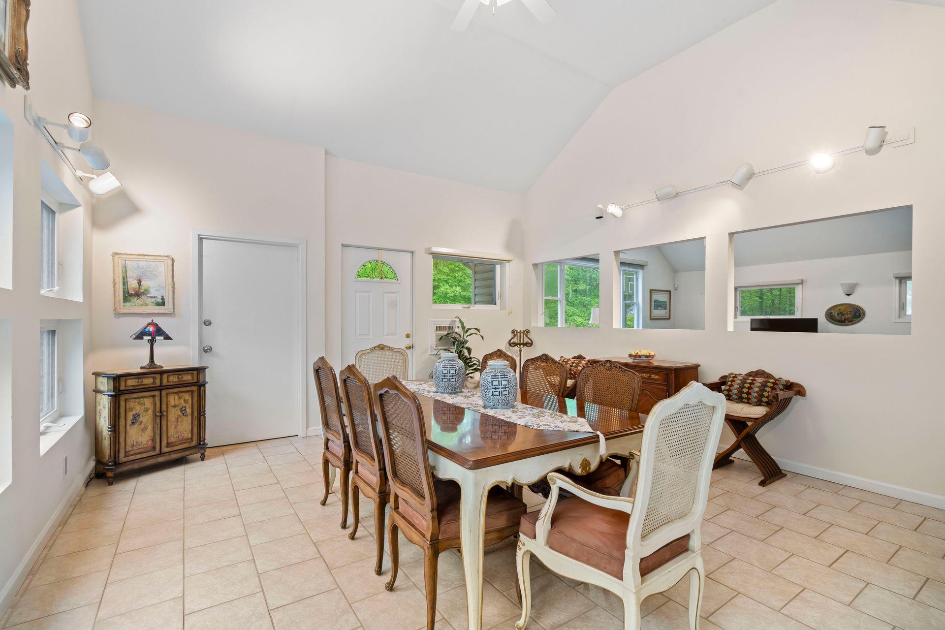 30 Darby Drive, South Huntington, New York image 10