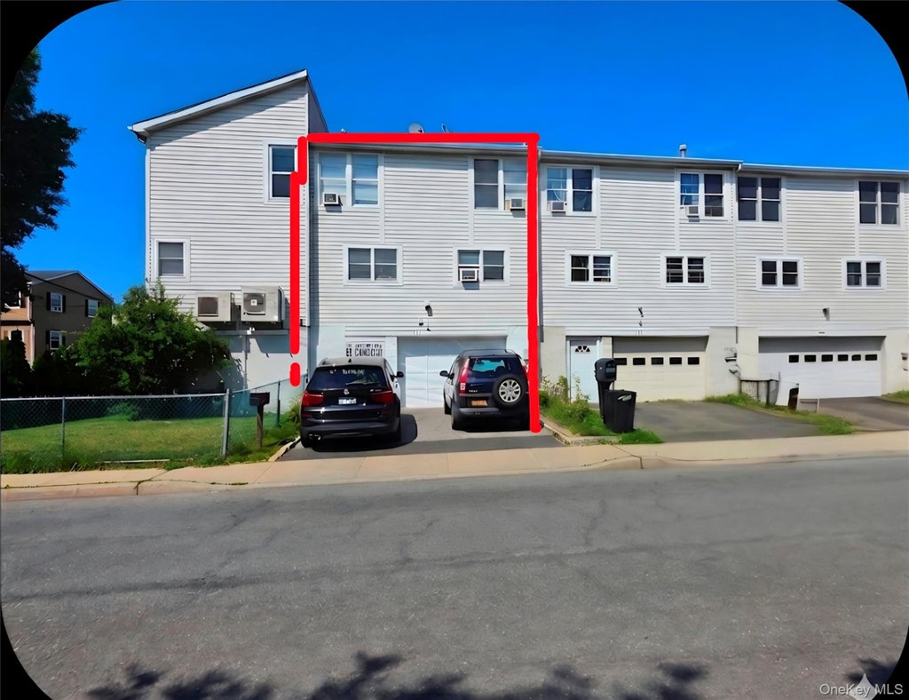 Photo of 667 Plaza Avenue, Mamaroneck, NY 10543 (MLS # 1012218)